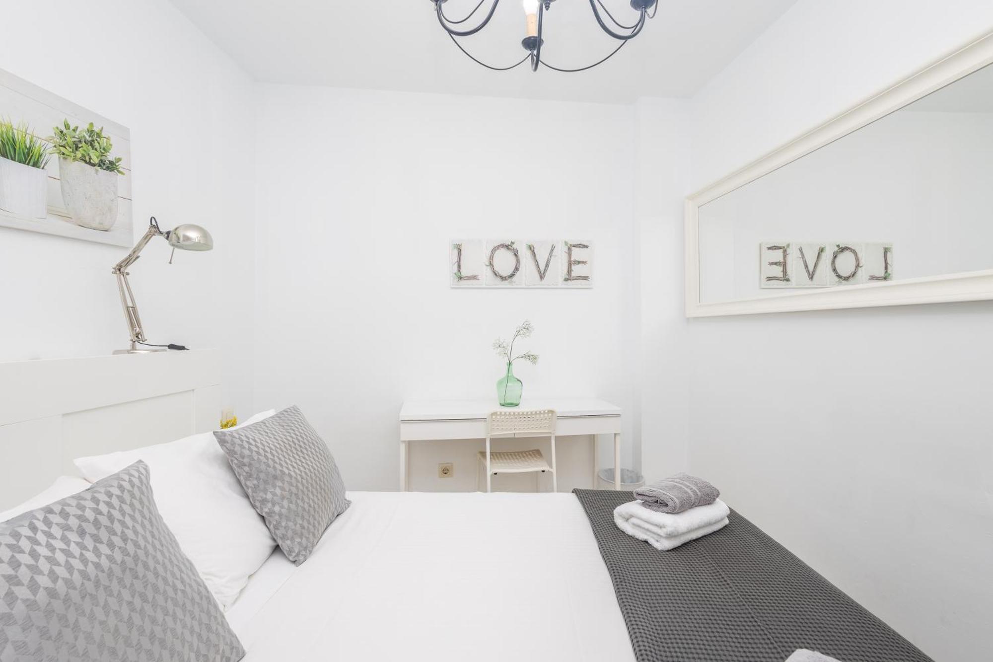 Lightbooking La Palma Apartment *